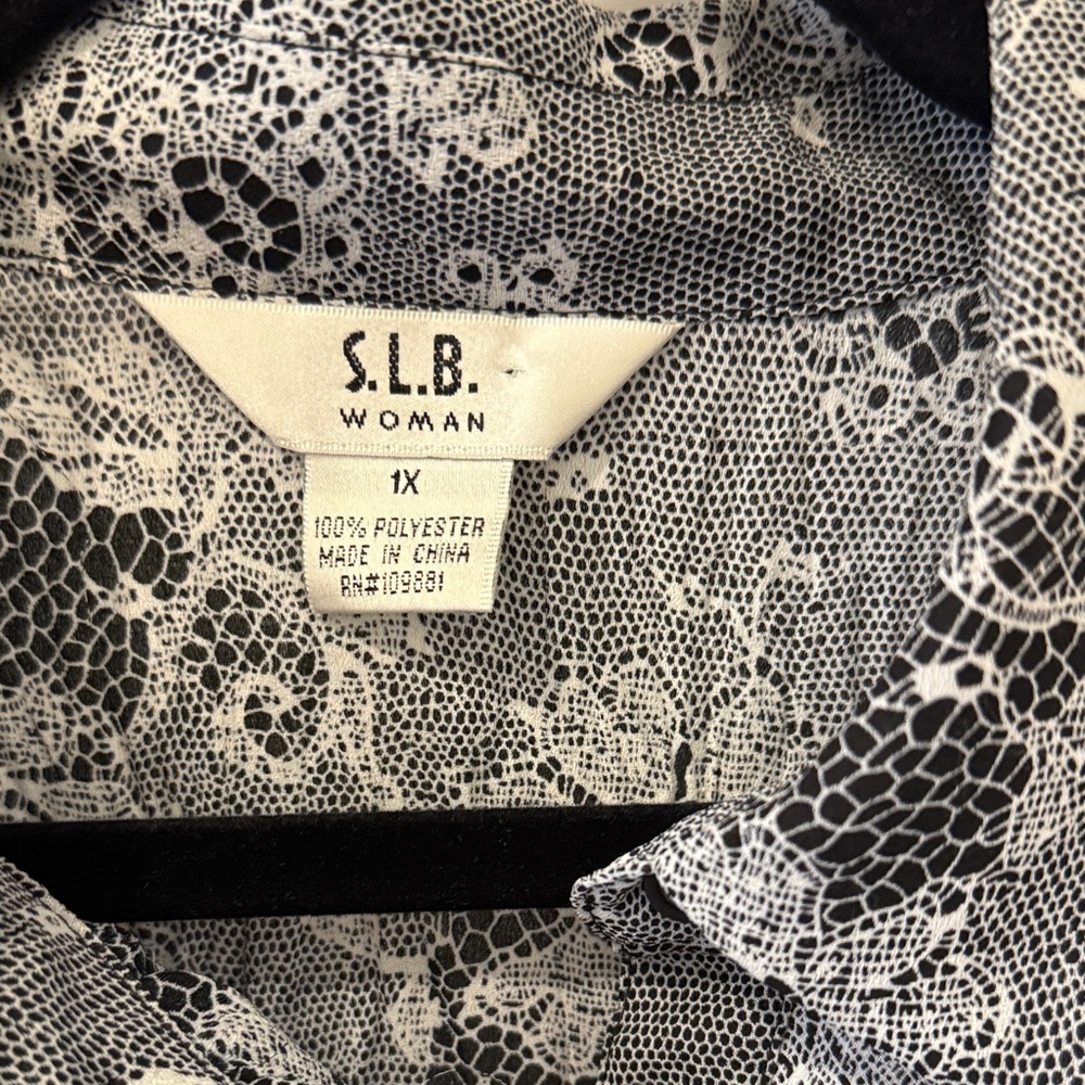 S.L.B. Woman 1X  Ruffle Button down Blouse - Picture 2 of 10